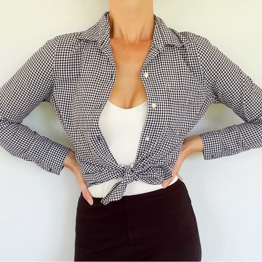 Old Navy black white checkered plaid cotton button down shirt size XS
